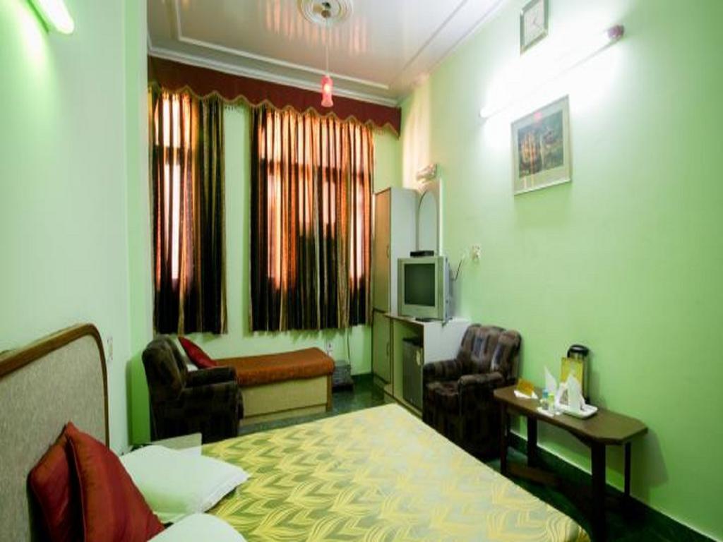 Hotel Woodland Deluxe Neu-Delhi Exterior foto