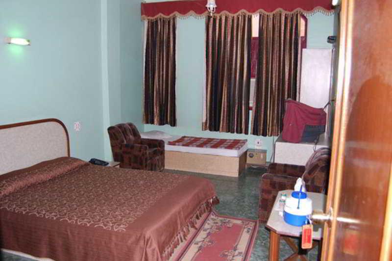 Hotel Woodland Deluxe Neu-Delhi Exterior foto